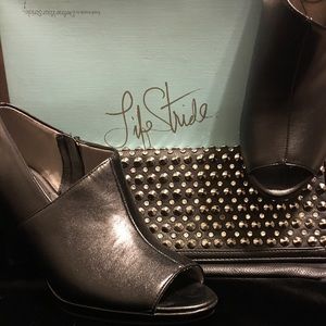 Versatile Black Pump